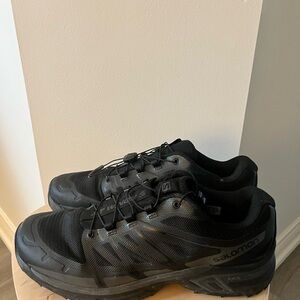 Salomon Black Men's Trail Running Sneakers